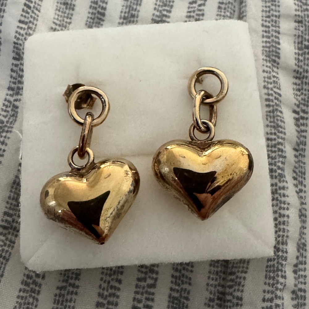 APA 1848 Gold Heart Drop Earrings